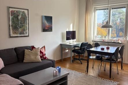 Möblerad 2:a i Valla nära Campus